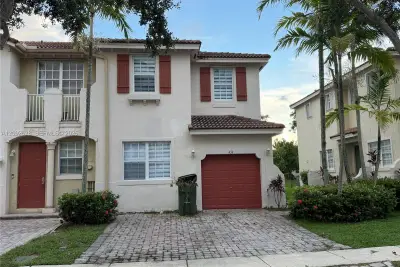 459 NE 21st Ave, Homestead: photo 1 of 48