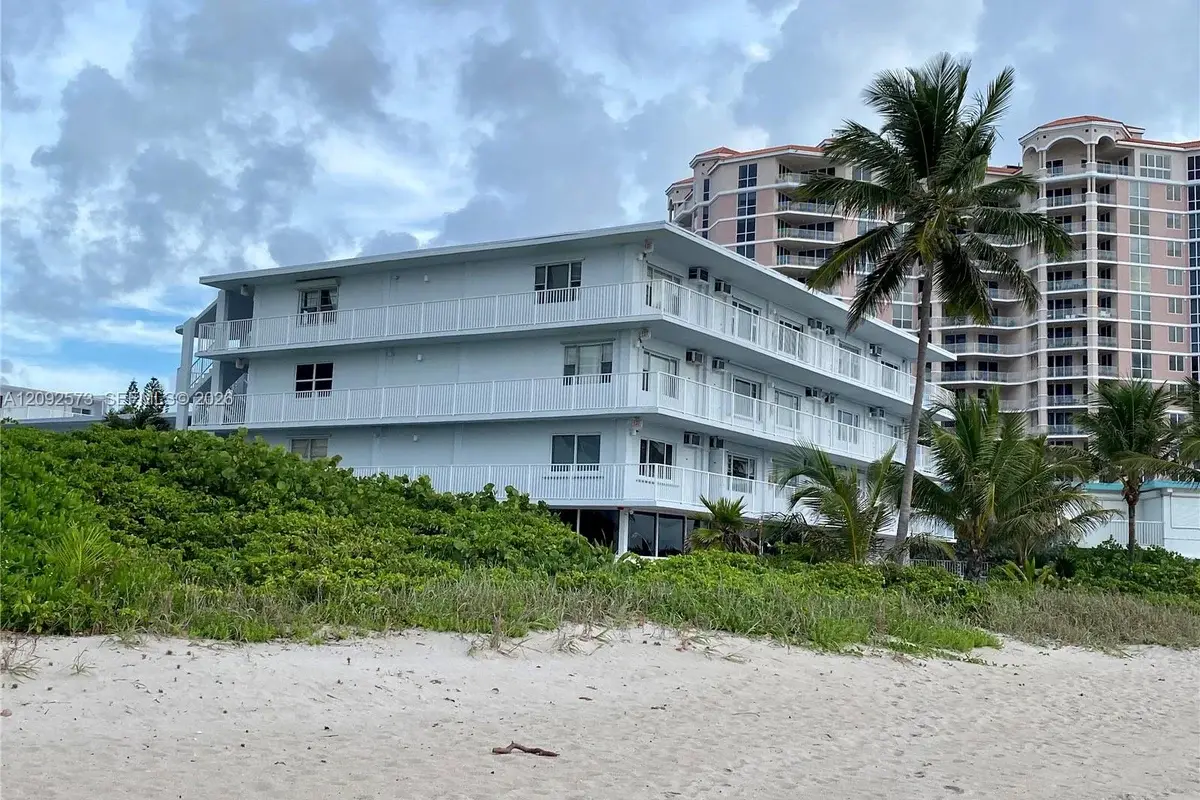 1480 S Ocean Blvd #105, Lauderdale-by-the-Sea: photo 1 of 23