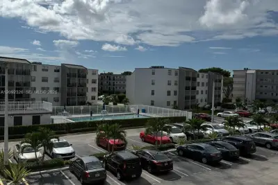 14180 SW 84th St #304-G, Miami: photo 1 of 15