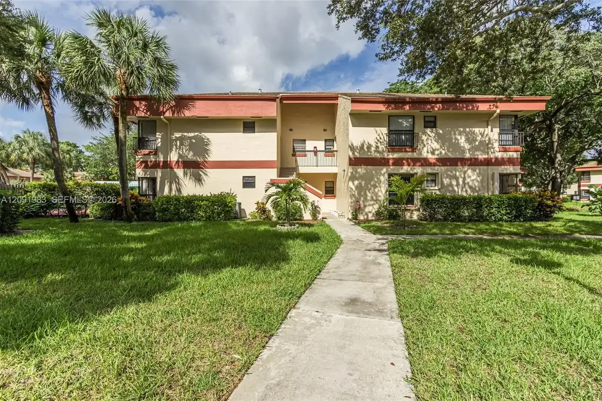 4161 S Carambola Cir S #2158, Coconut Creek: photo 1 of 33