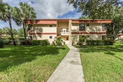 4161 S Carambola Cir S #2158, Coconut Creek: photo 1 of 33