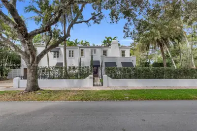 1222 Cortez St, Coral Gables: photo 1 of 60