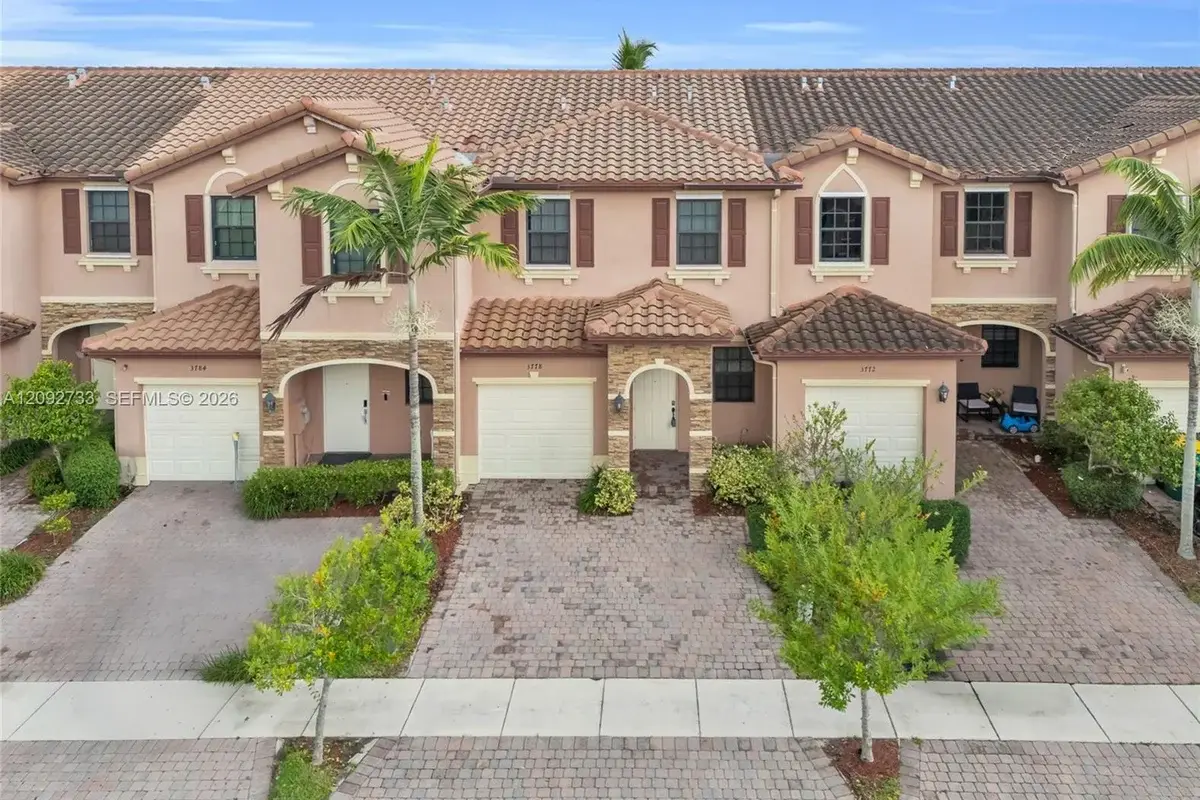 3778 SE 2nd Dr, Homestead: photo 1 of 32
