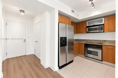 9055 SW 73rd Ct #2108, Miami: photo 1 of 11