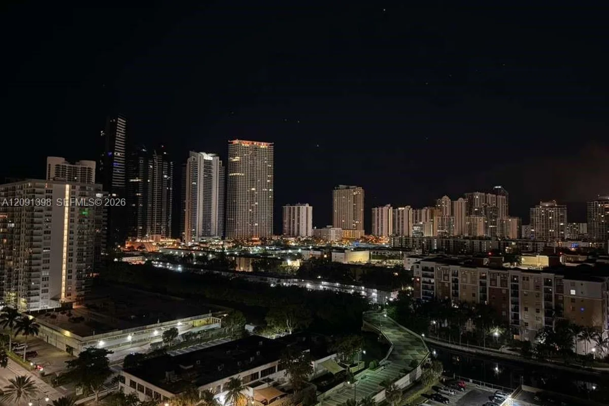 251 174th St #1712, Sunny Isles Beach: photo 1 of 17