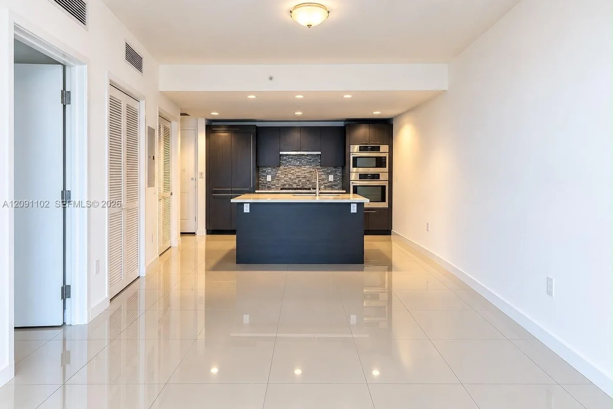 7661 NW 107th Ave #409, Doral: photo 1 of 21