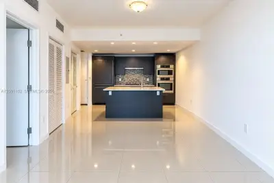 7661 NW 107th Ave #409, Doral: photo 1 of 21