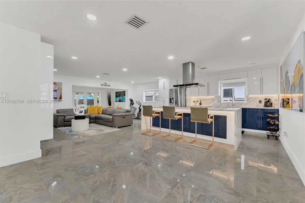 9530 Jamaica Dr, Cutler Bay: photo 1 of 30