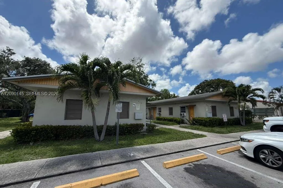 615-619 NW 11th Ave, Fort Lauderdale: photo 1 of 6