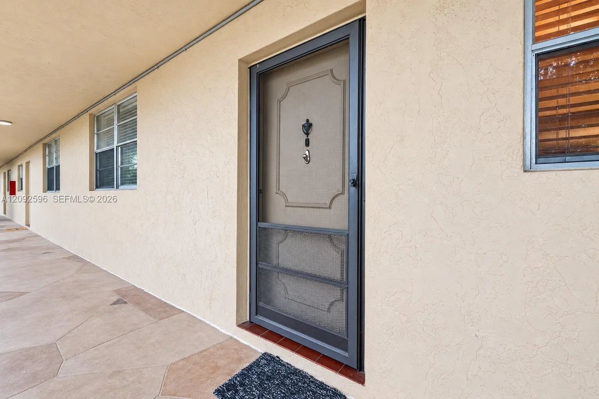 3900 NW 76th Ave #111, Sunrise: photo 1 of 28
