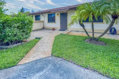 815 Andrew Redding Rd #302, Lantana: photo 1 of 13