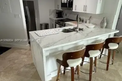 5880 Collins Ave #1104, Miami Beach: photo 1 of 17