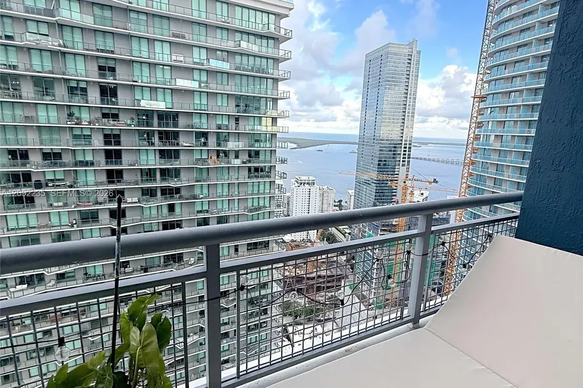 60 SW 13th St #4608, Miami: photo 1 of 21