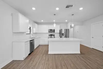 3125 Buttonwood Ct, Lauderdale Lakes: photo 1 of 31