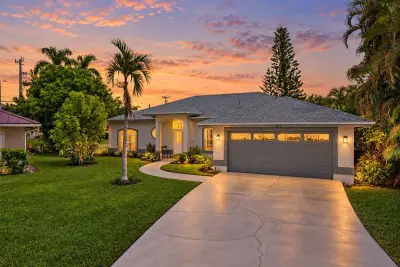 117 Hemingway Ct, Royal Palm Beach: photo 1 of 43