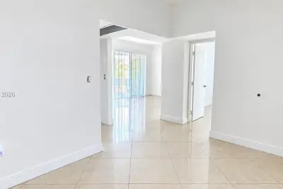 20505 E Country Club Dr #133, Aventura: photo 1 of 11
