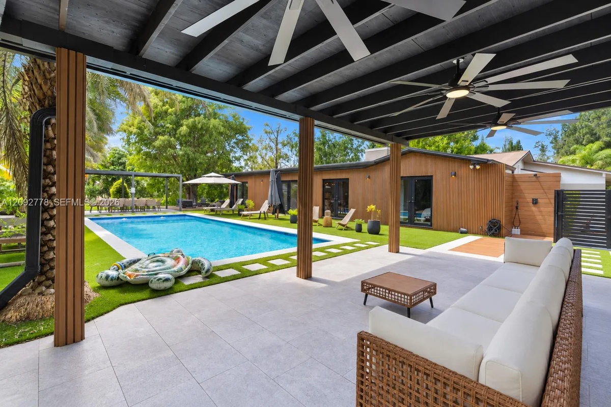 4100 SW 102nd Ave, Davie: photo 1 of 42