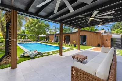 4100 SW 102nd Ave, Davie: photo 1 of 42