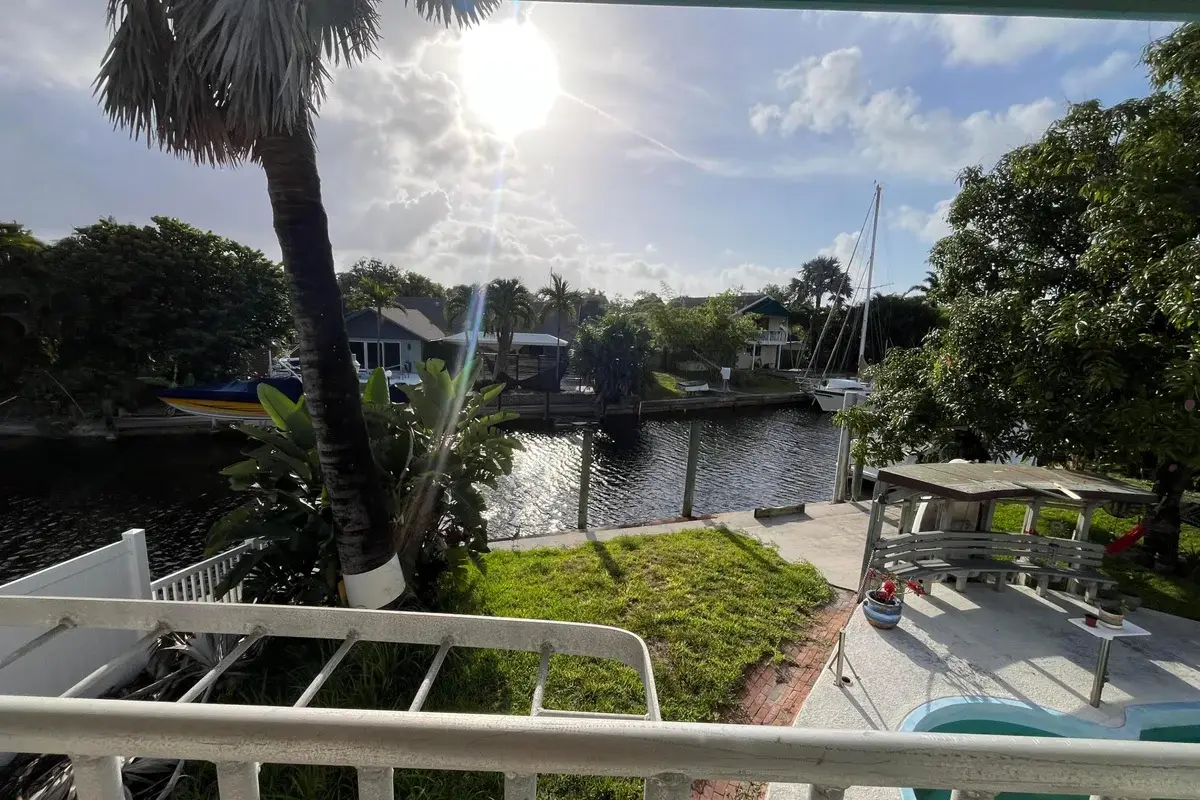 1614 SW 18th Ave #B, Fort Lauderdale: photo 1 of 15