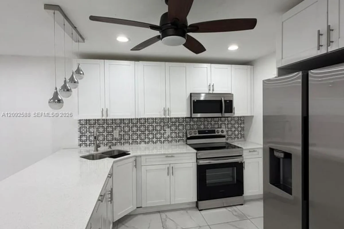2291 NW 48th Ter #102, Lauderhill: photo 1 of 12