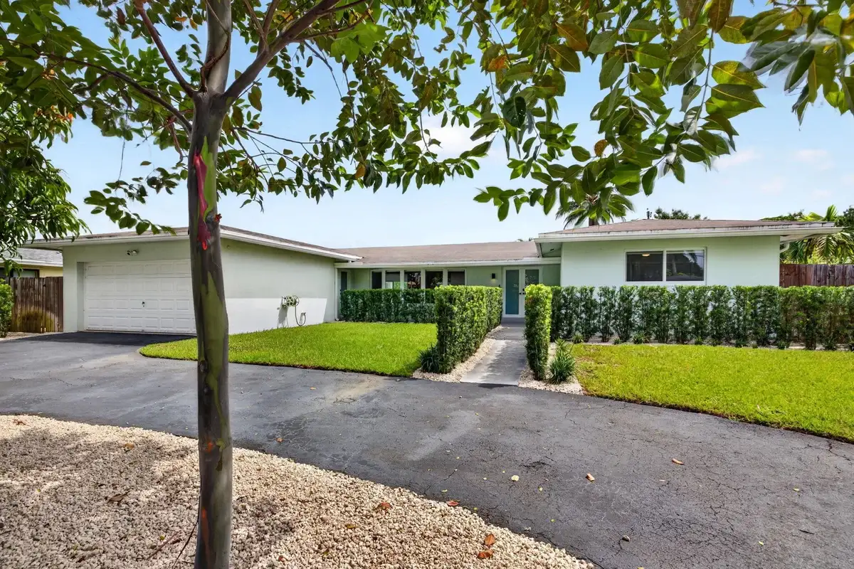 410 SW 55th Ter, Plantation: photo 1 of 62