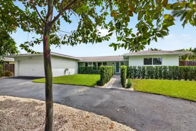 410 SW 55th Ter, Plantation: photo 1 of 62