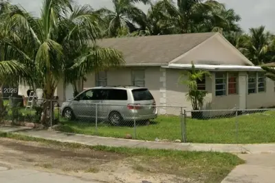 24 SW 17th Ave, Homestead: photo 1 of 1
