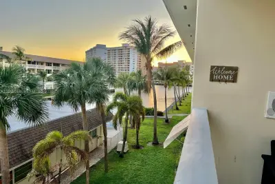 1889 S Ocean Dr #301, Hallandale Beach: photo 1 of 18