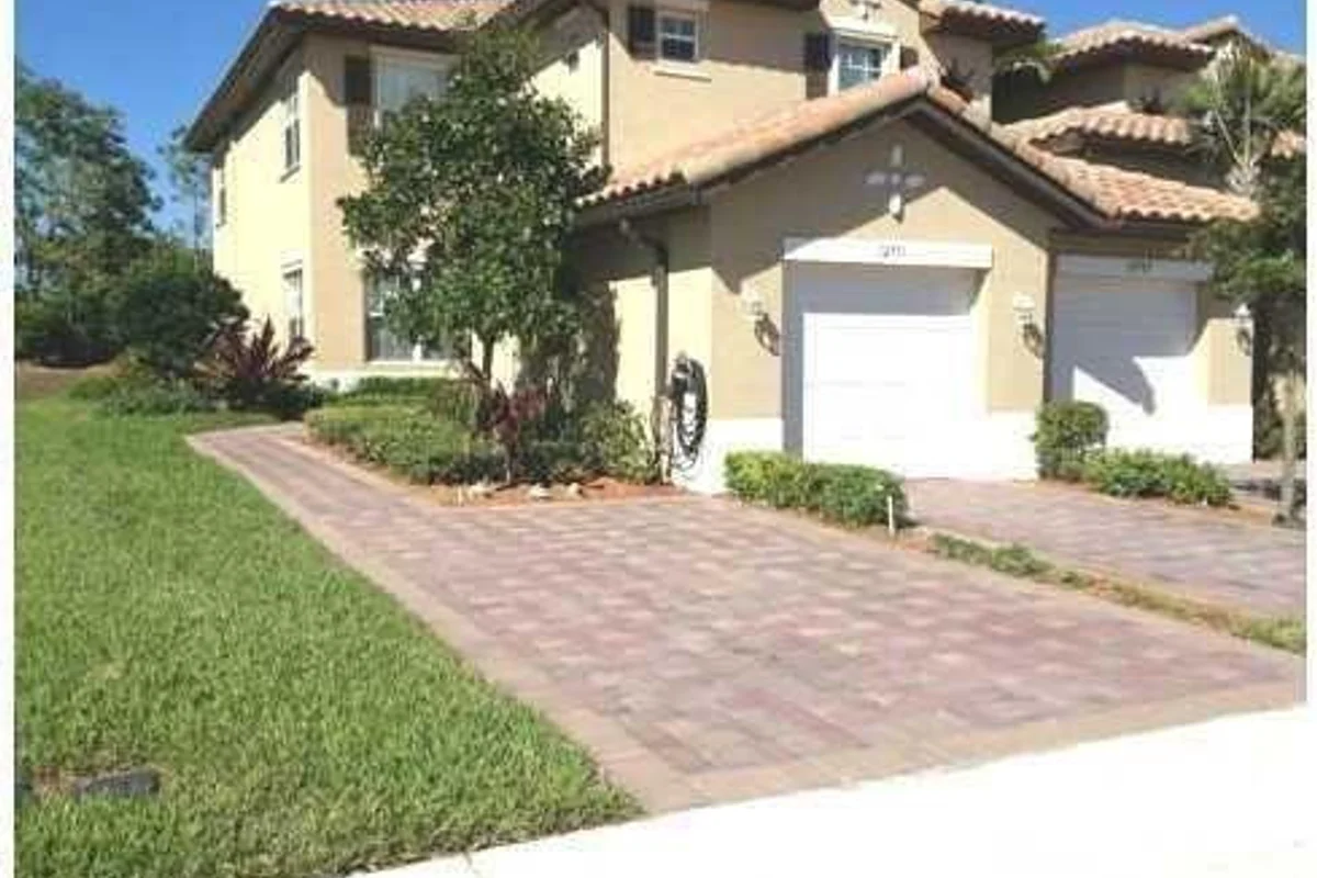 12771 NW 83rd Ct #24-A, Parkland: photo 1 of 11