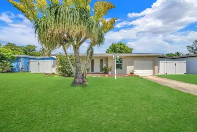 6851 SW 7th Pl, North Lauderdale: photo 1 of 38