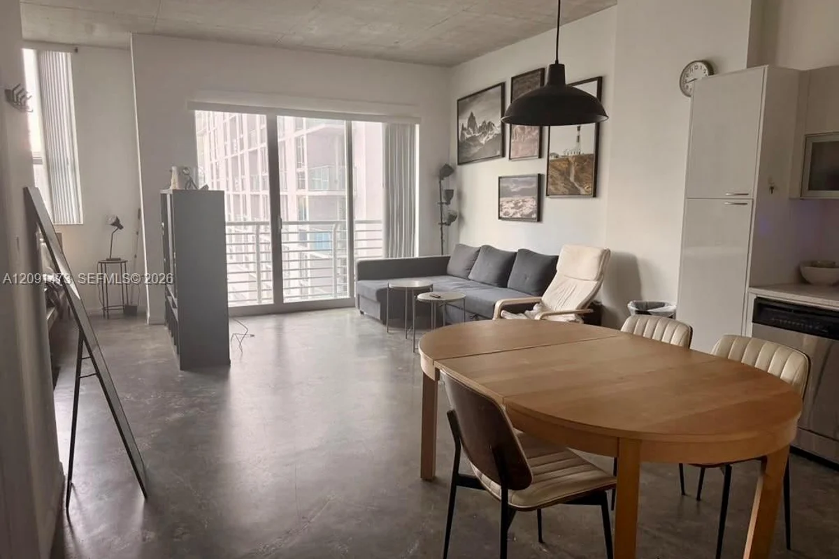 133 NE 2nd Ave #1605, Miami: photo 1 of 22