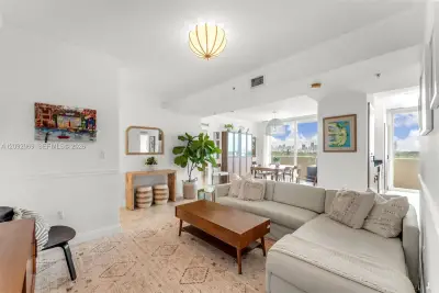 2425 SW 27th Ave #704, Miami: photo 1 of 43