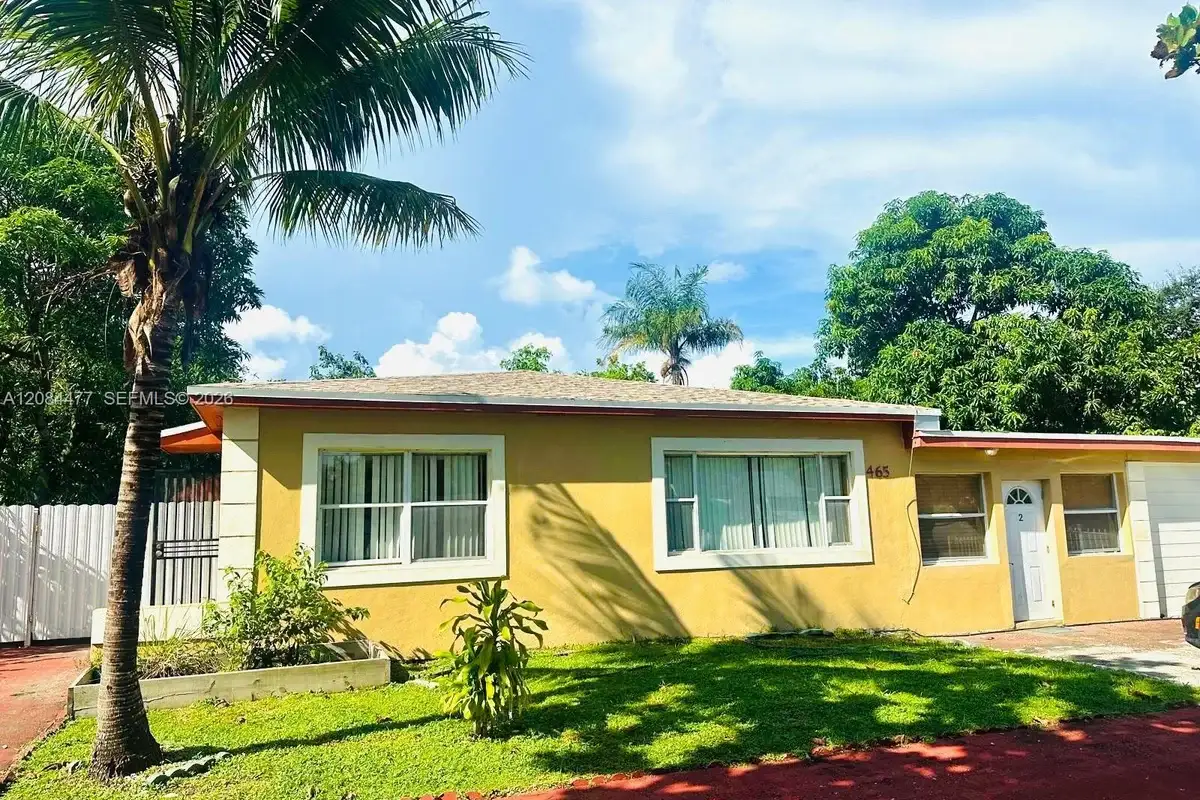 465 NE 157th Ter #1, Miami: photo 1 of 7