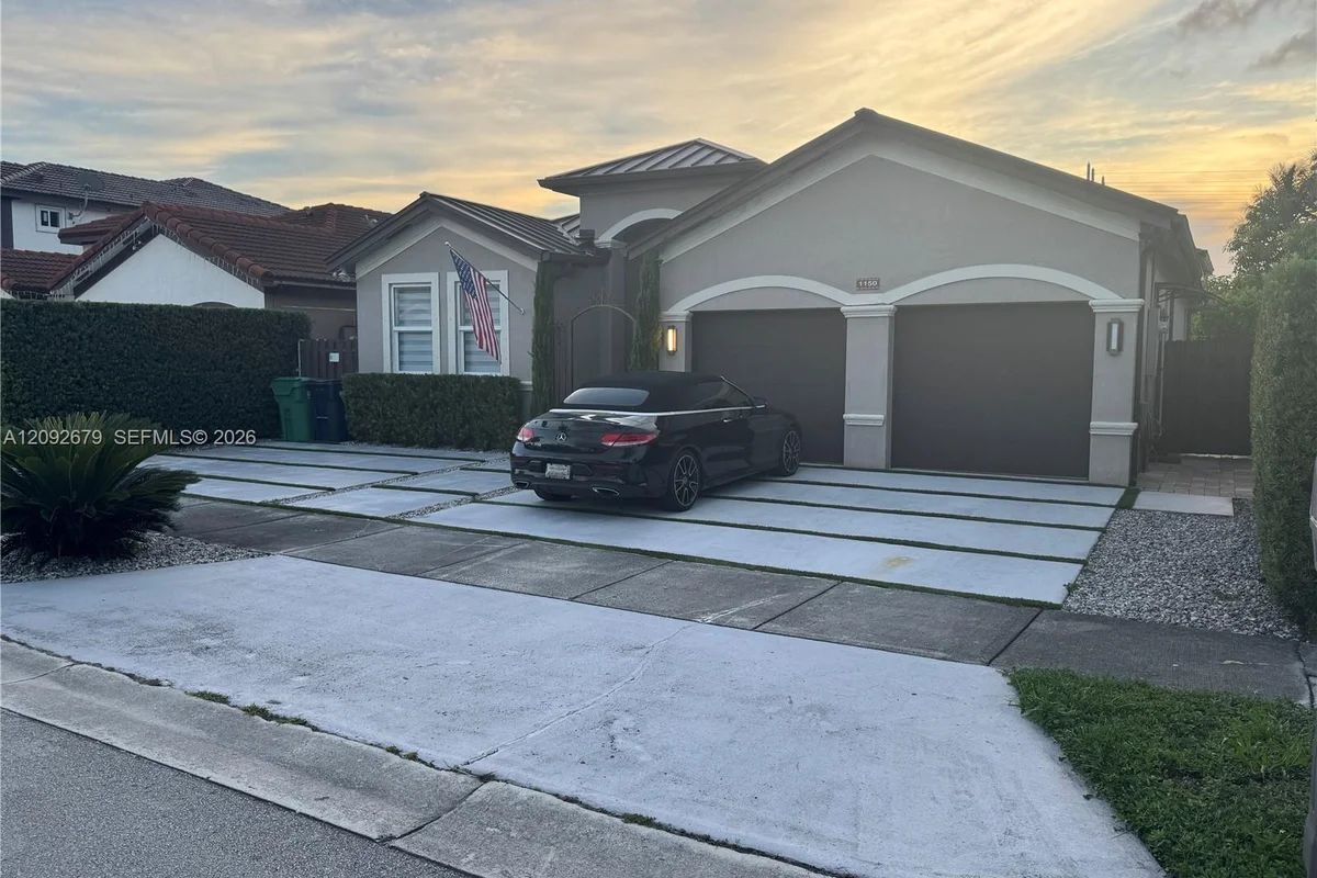 1150 NW 135th Ct, Miami: photo 1 of 14