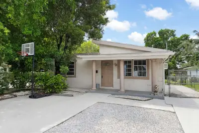 216 NW 12th Ct #3, Pompano Beach: photo 1 of 21