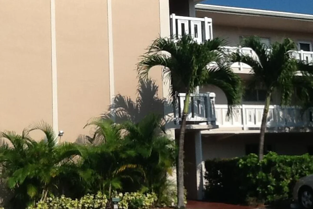 2640 Garden Dr S #212, Lake Worth: photo 1 of 25