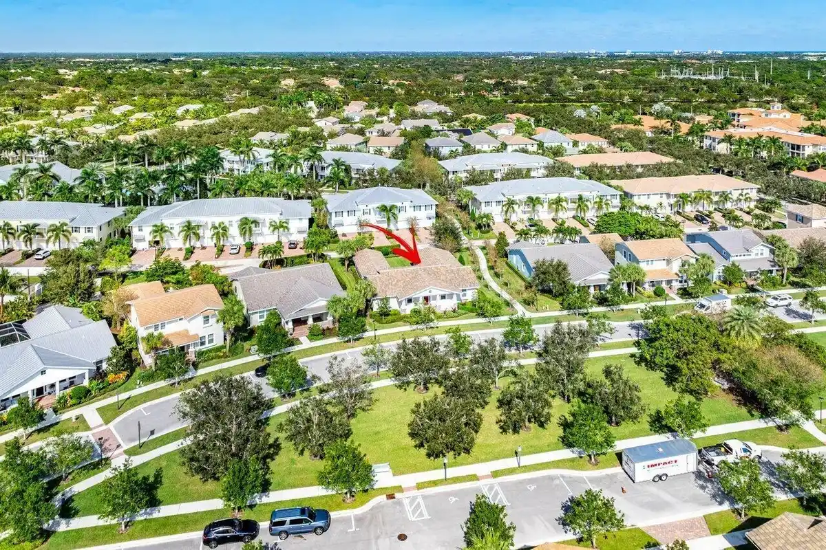 1131 N Prescott Dr, Jupiter: photo 1 of 71