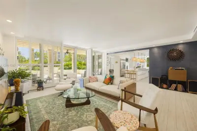 445 Grand Bay Dr #104, Key Biscayne: photo 1 of 36