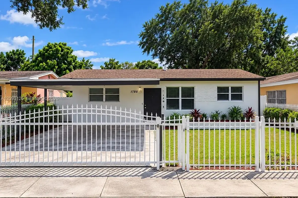 1788 NW 112th Ter, Miami: photo 1 of 15