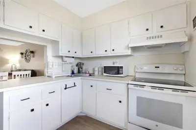6091 NW 61st Ave #307, Tamarac: photo 1 of 15