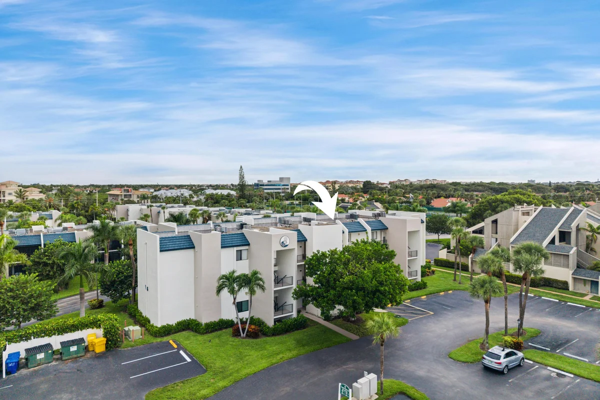 1605 S US Hwy 1 #303V6, Jupiter: photo 1 of 22