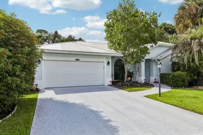 141 Lexington Dr, Royal Palm Beach: photo 1 of 32
