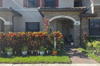 11504 SW 250th St, Homestead: photo 1 of 39