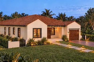 122 Camilo Ave, Coral Gables: photo 1 of 4