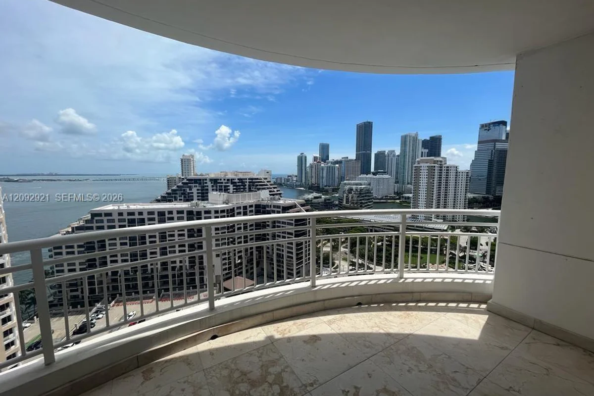 848 Brickell Key Dr #2303, Miami: photo 1 of 34