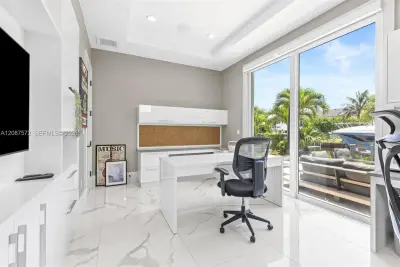 924 Evergreen Dr, Delray Beach: photo 1 of 101