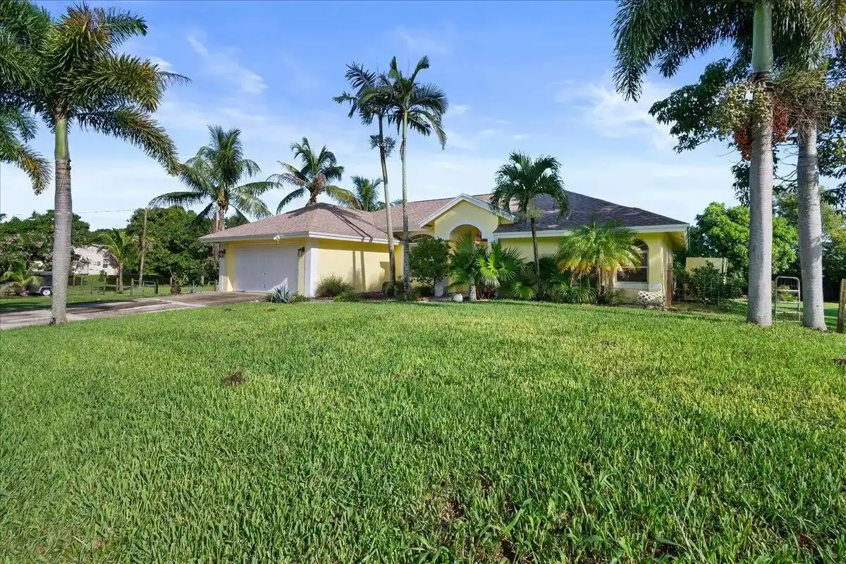 17713 32nd Ln N, Loxahatchee: photo 1 of 28