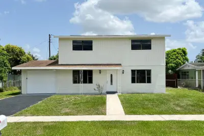 5163 Marion Pl, West Palm Beach: photo 1 of 39