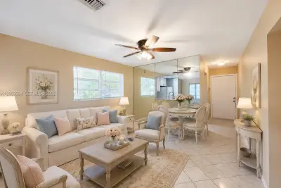4061 NW 9th Ave #106, Pompano Beach: photo 1 of 17