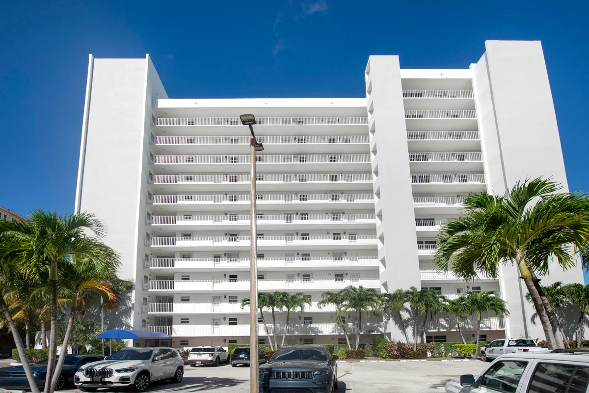 1391 S Ocean #803, Pompano Beach: photo 1 of 40